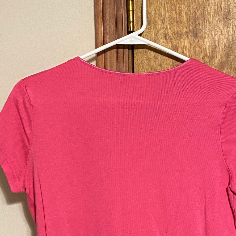 Women’s Basic Edition Short Sleeve shirt Size Medium - Picture 3 of 3